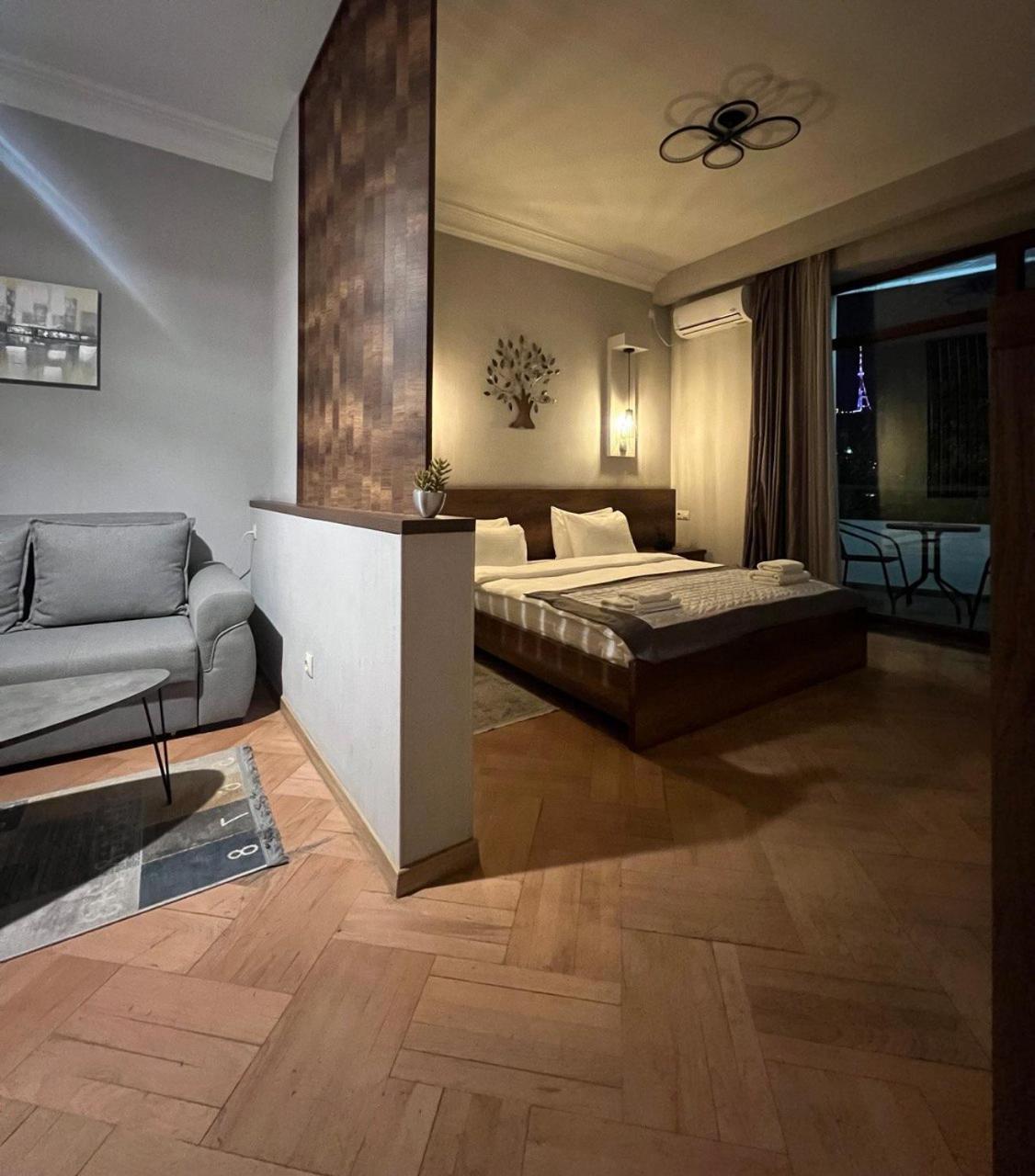 Hotel Livin تبليسي الغرفة الصورة