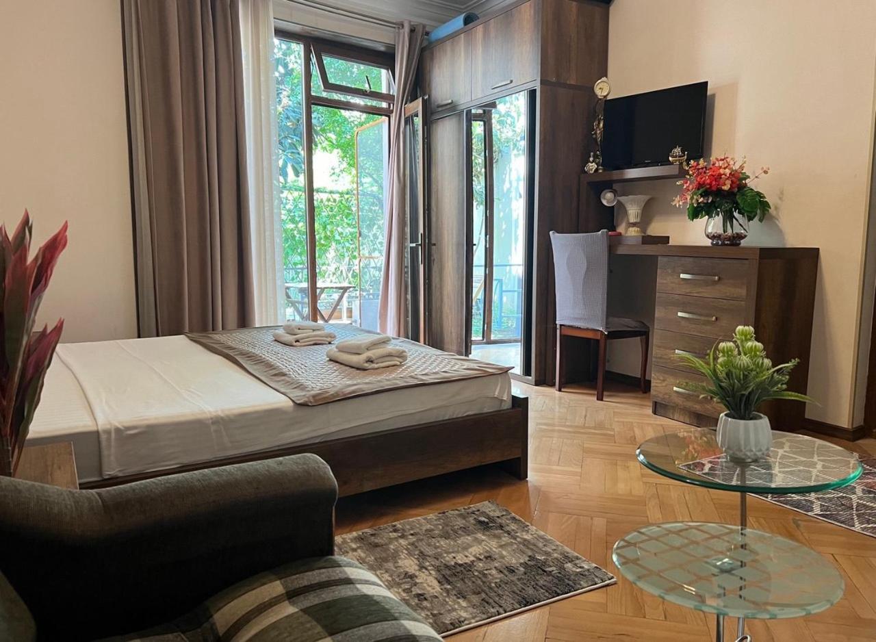 Hotel Livin تبليسي الغرفة الصورة