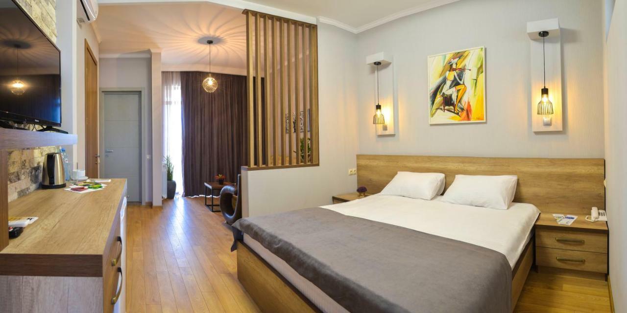 Hotel Livin تبليسي المظهر الخارجي الصورة