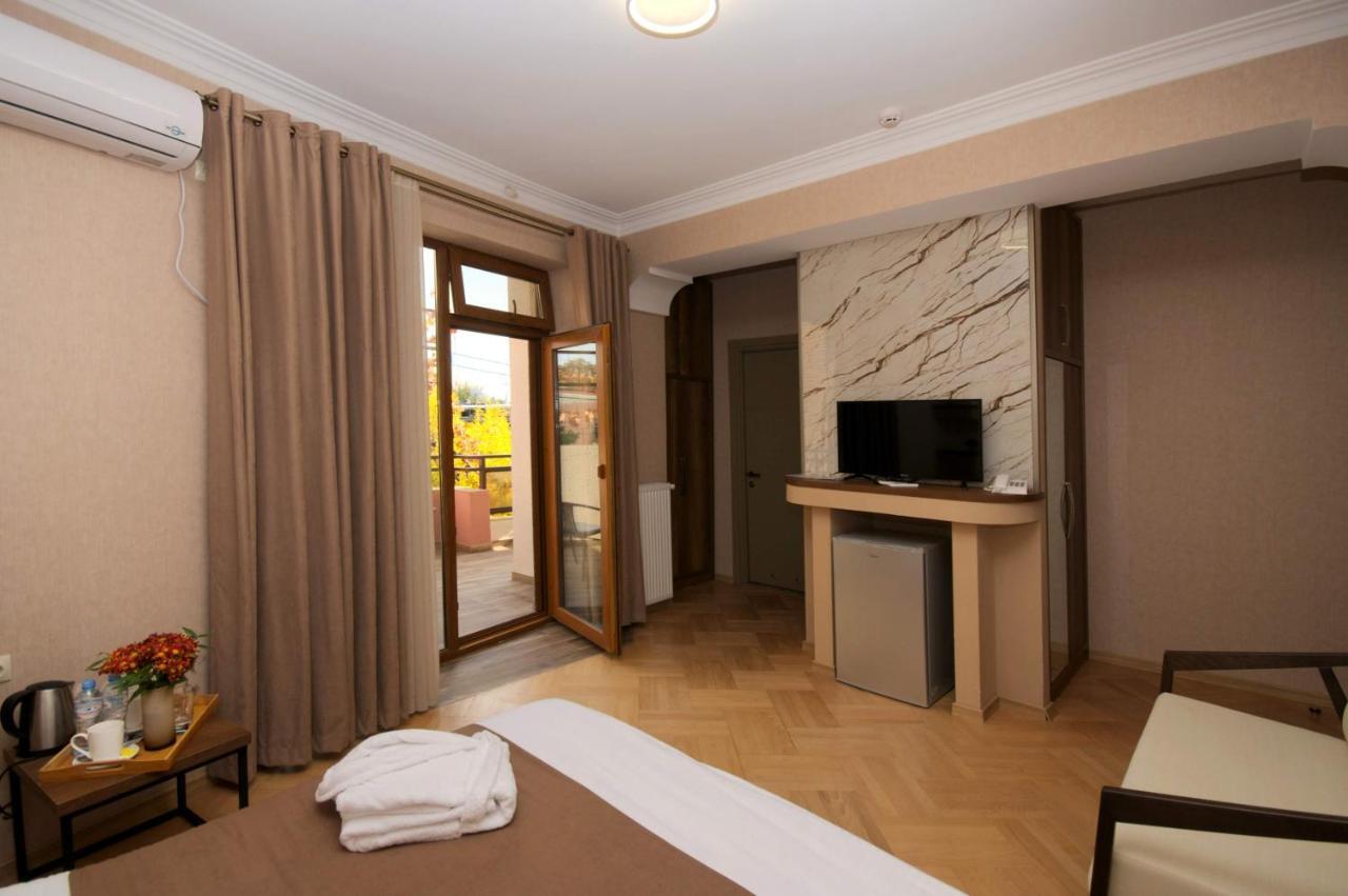 Hotel Livin تبليسي المظهر الخارجي الصورة